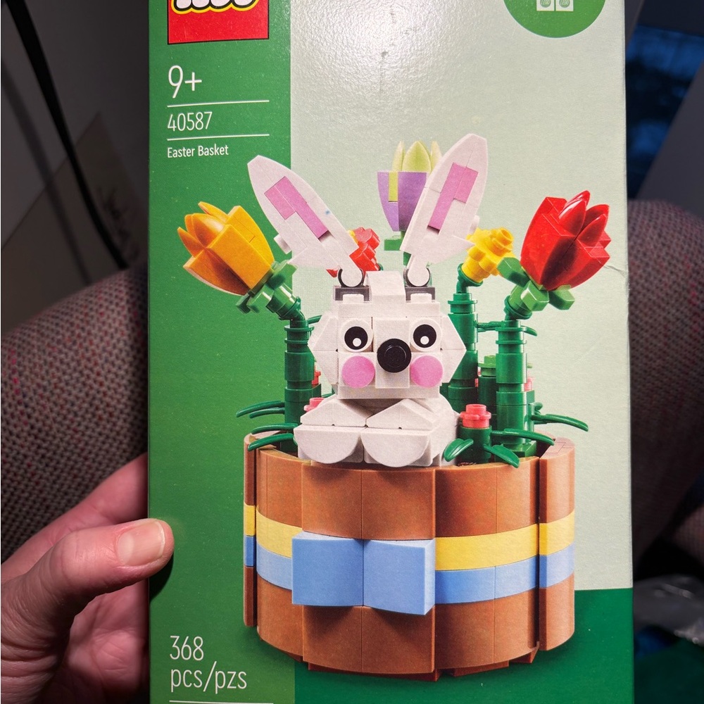 LEGO Easter Basket with Bunny and Tulips - Brown, Yellow, Red, Blue